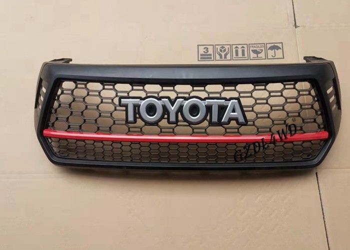 Logo TRD atau logo TOYOTA Front Grill Mesh Untuk Toyota Hilux Revo Rocco 2018
